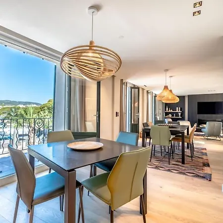 Villa Superbe Maison, Toit Terrasse, Climatisee, Parking Sainte-Maxime