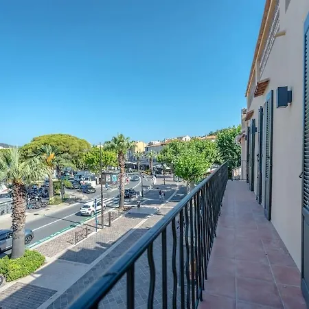 Superbe Maison, Toit Terrasse, Climatisee, Parking
