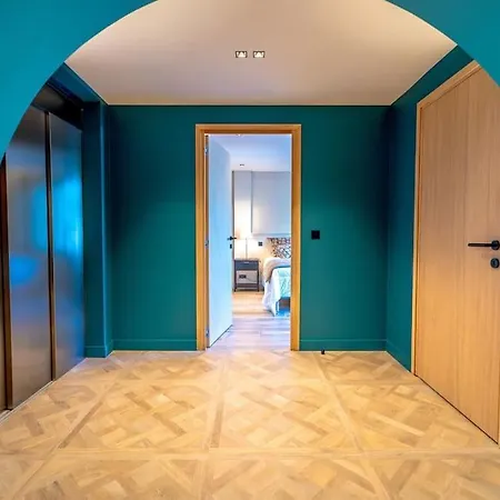 Superbe Maison, Toit Terrasse, Climatisee, Parking