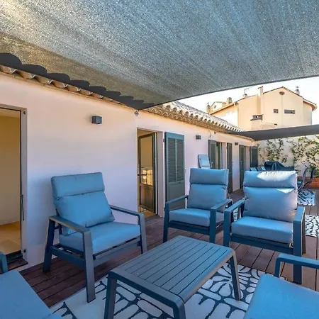 Superbe Maison, Toit Terrasse, Climatisee, Parking Villa