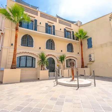 Superbe Maison, Toit Terrasse, Climatisee, Parking Villa